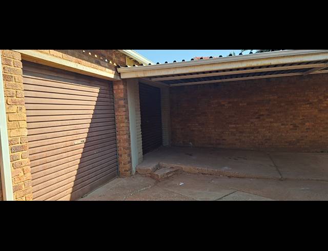 3 BEDROOM FREEHOLD TO LET IN EDELWEISS